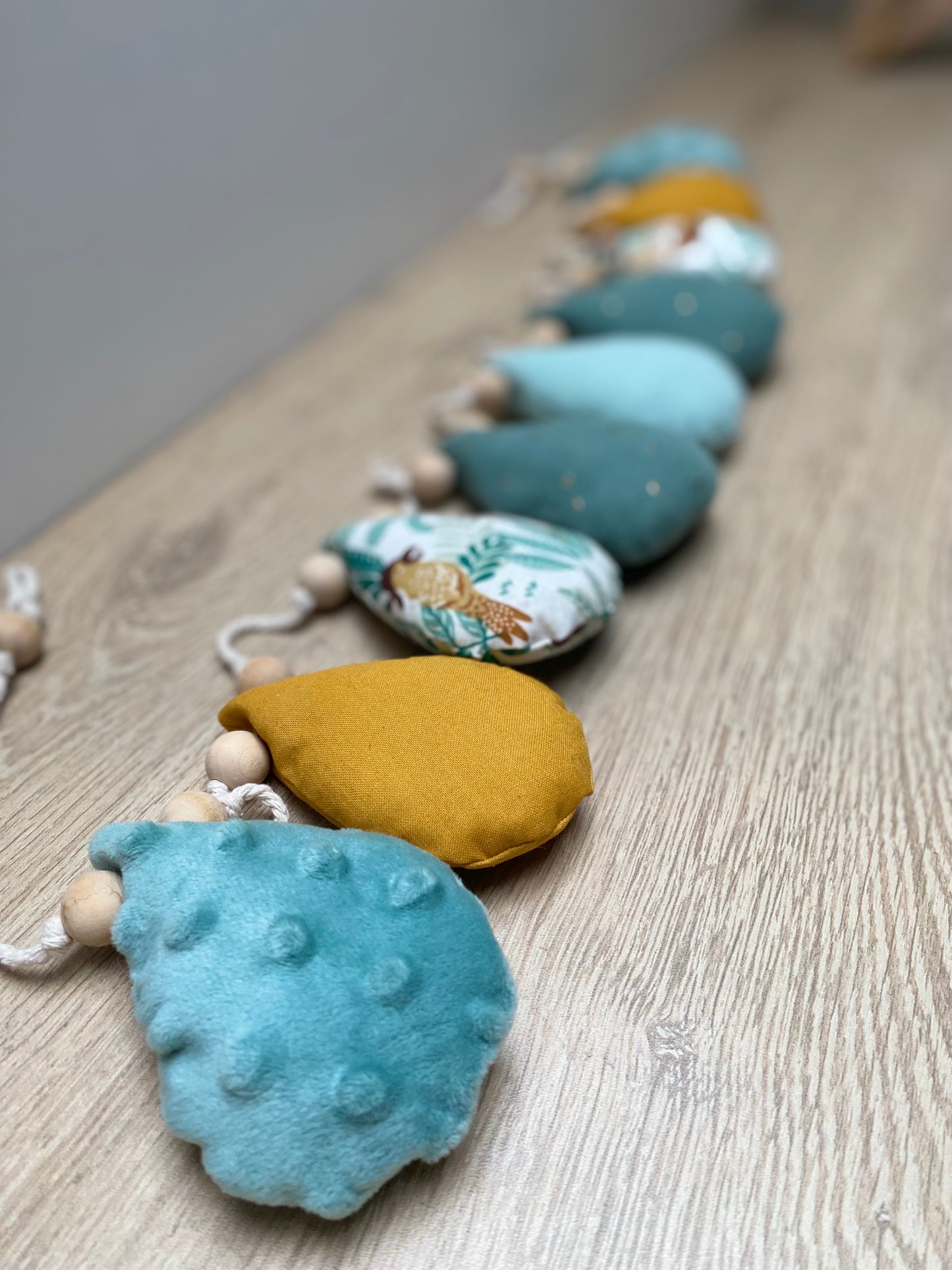 Guirlandes gouttes - Vert d'eau/Moutarde