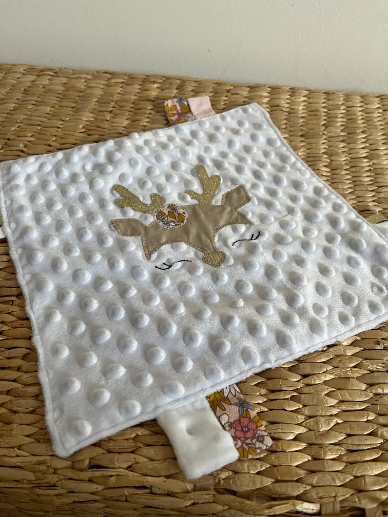 Doudou étiquettes - Collection Cerf - Blanc/Rose/Moutarde - Fabrication artisanale vue recto