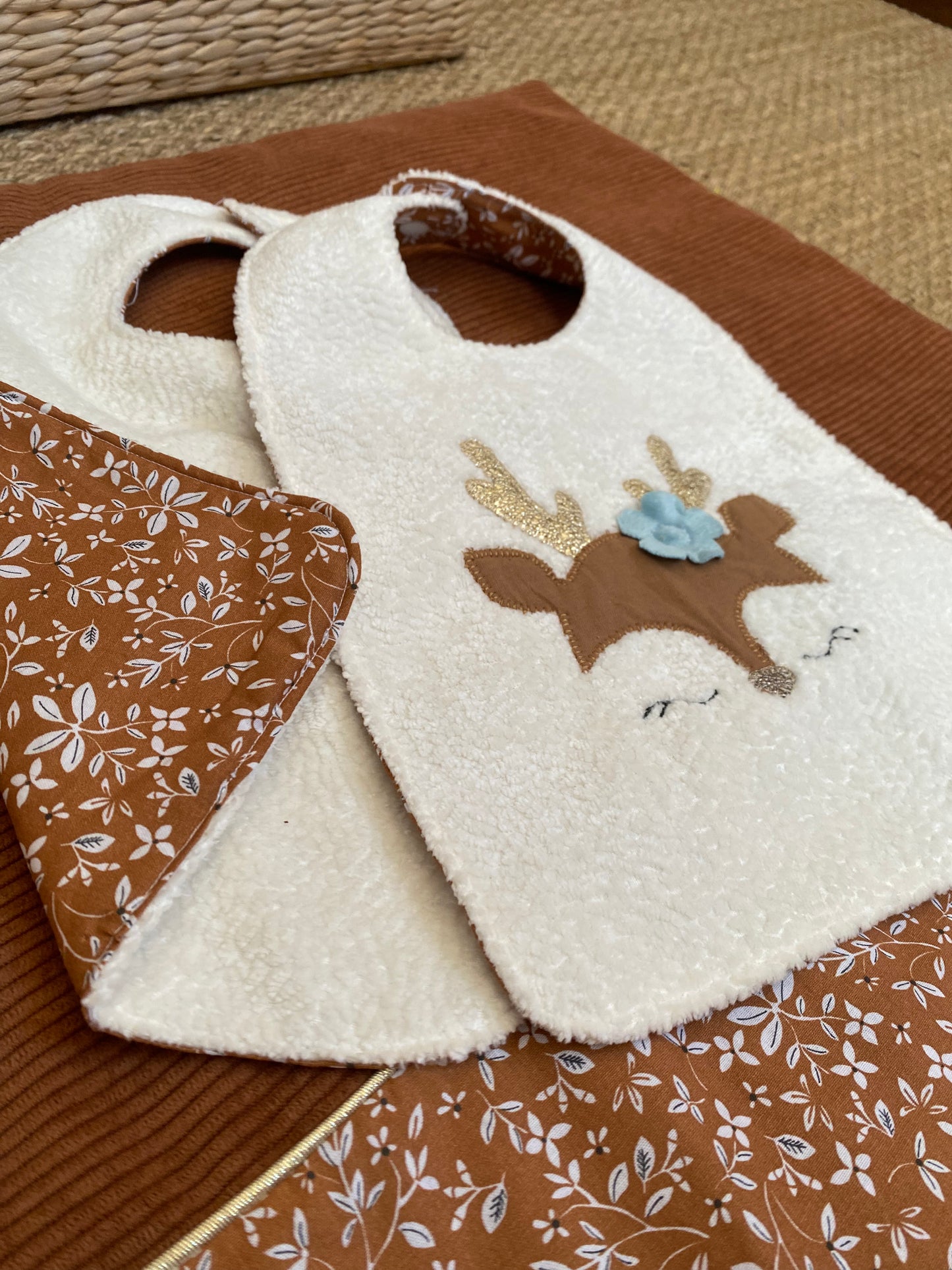 Bavoir petit cerf - Collection Fleurs d'Automnes