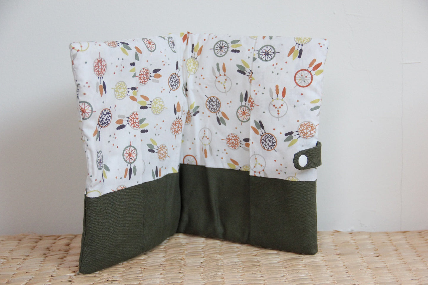 Protège carnet de santé - Collection Plume - Kaki