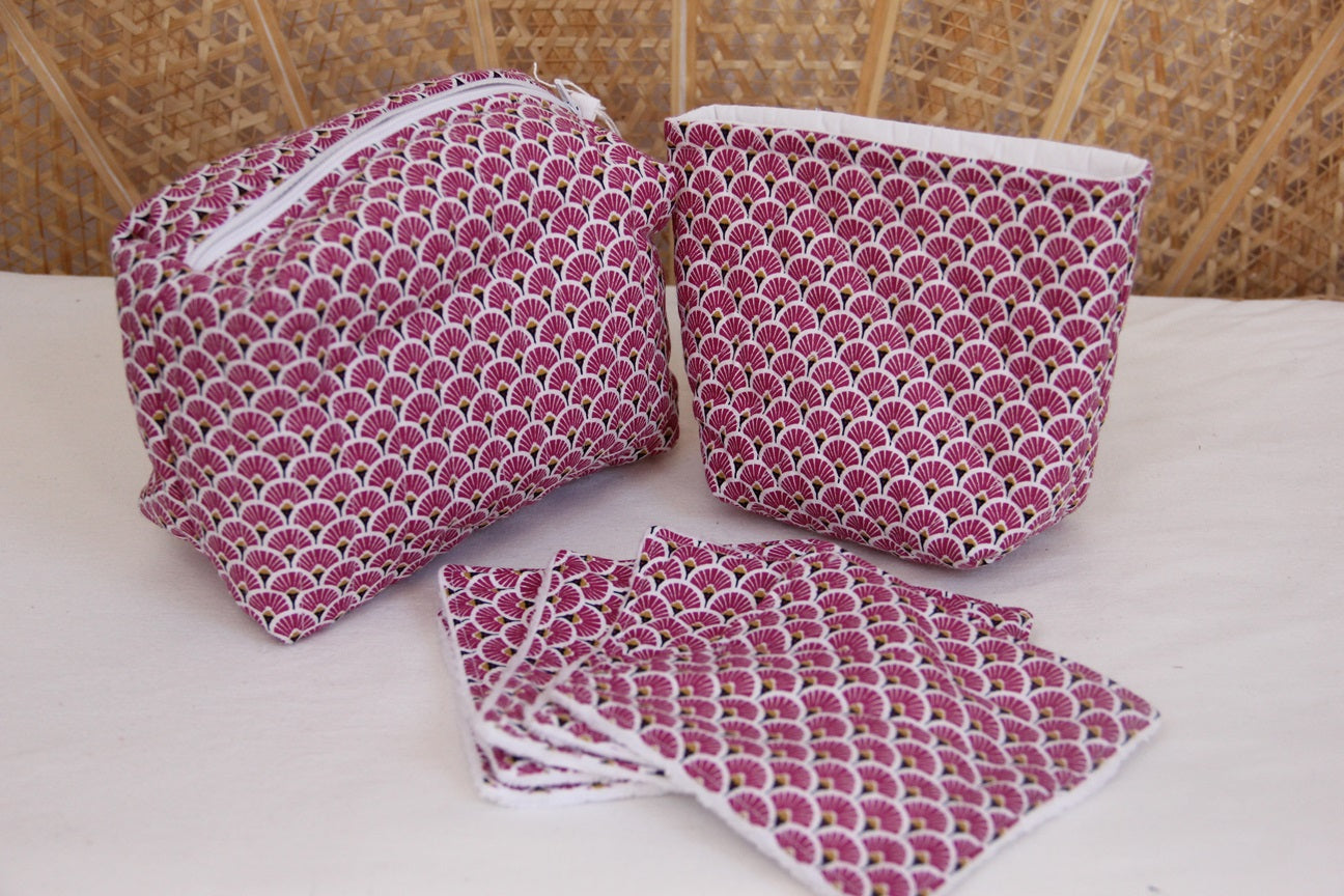 Toiletry Kit - White/Raspberry Fan