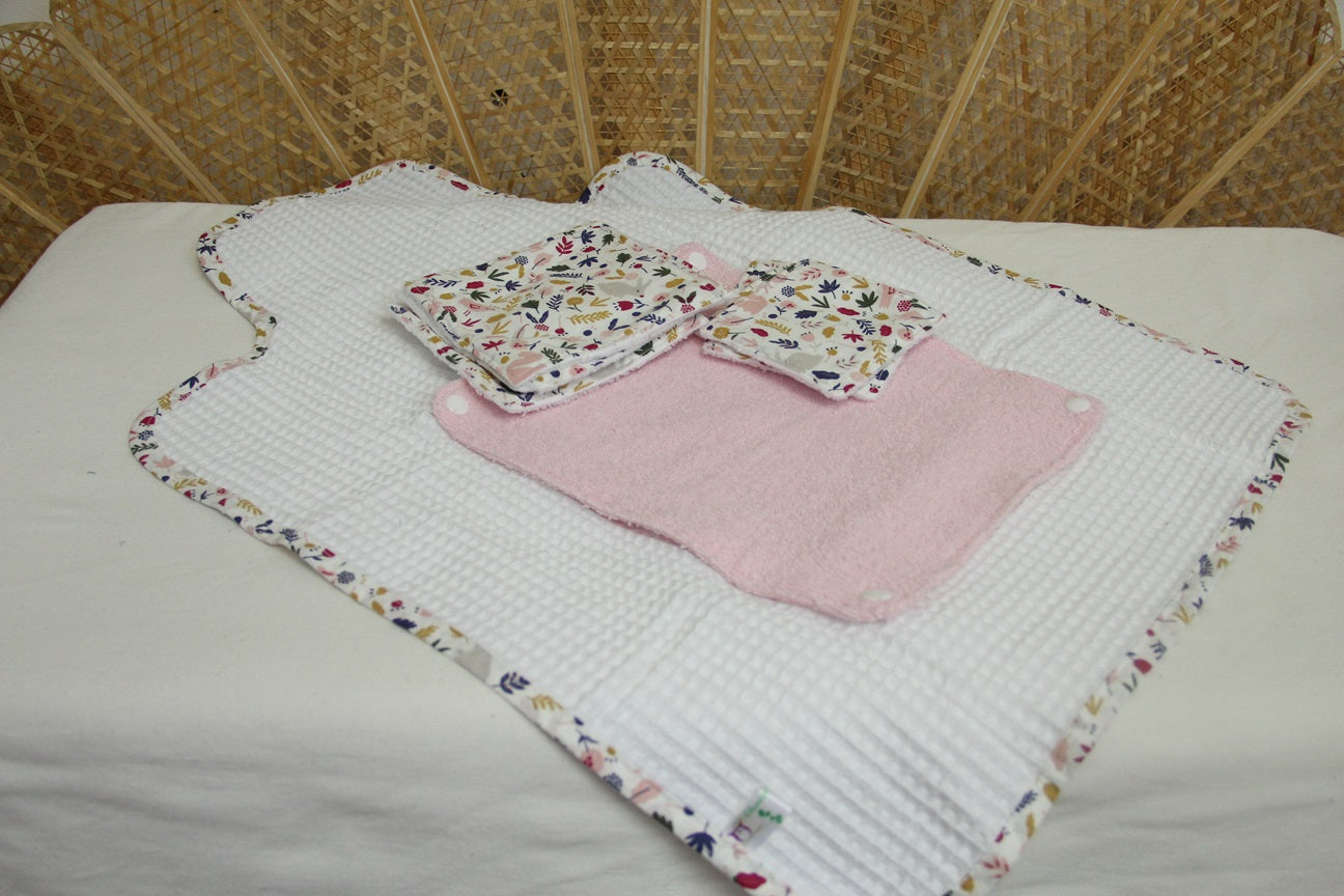 Tapis nomade Naissance Nid d'abeille Blanc / Rose