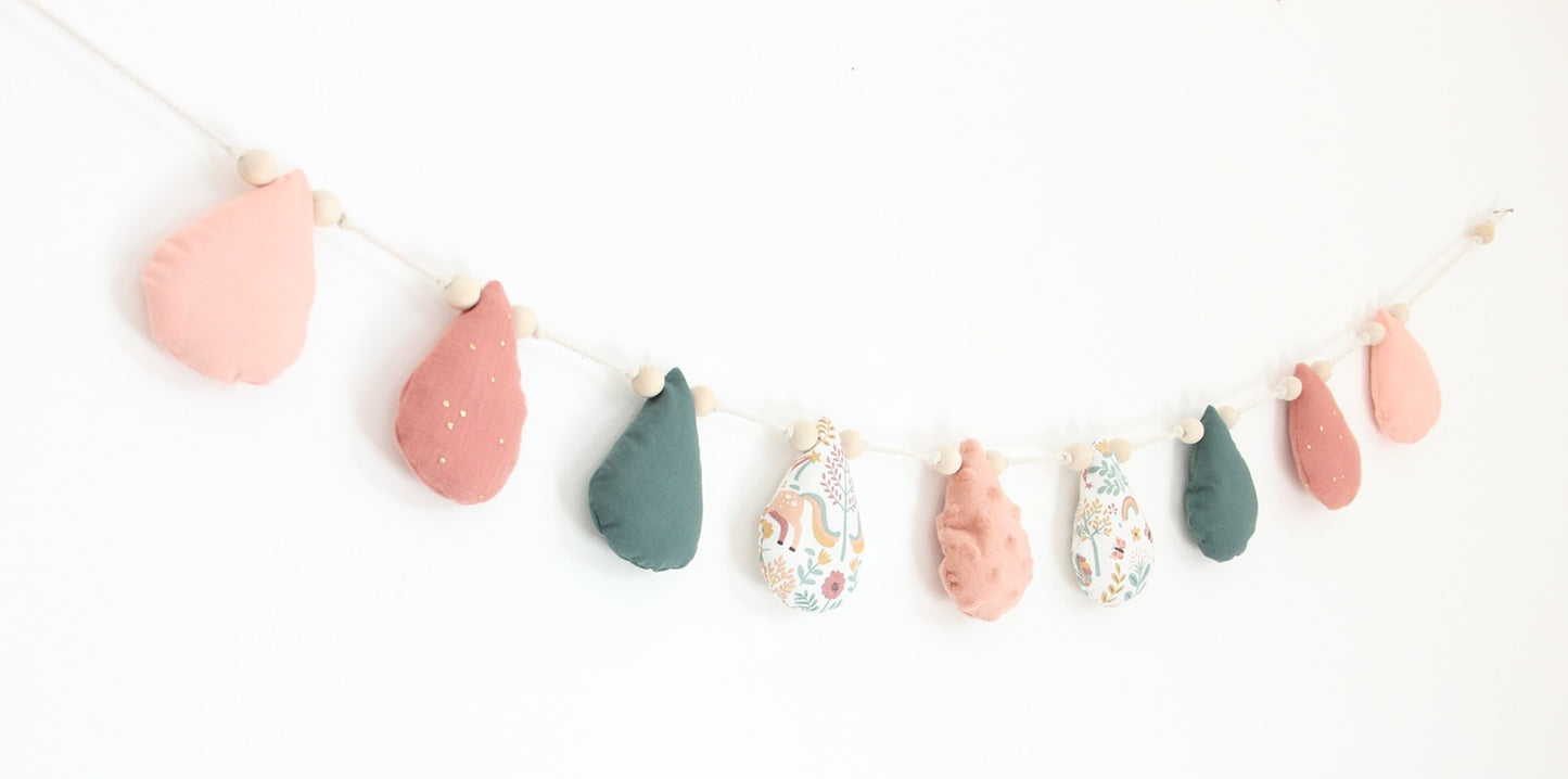 Drop Garlands - Salmon/Green/TerraCotta