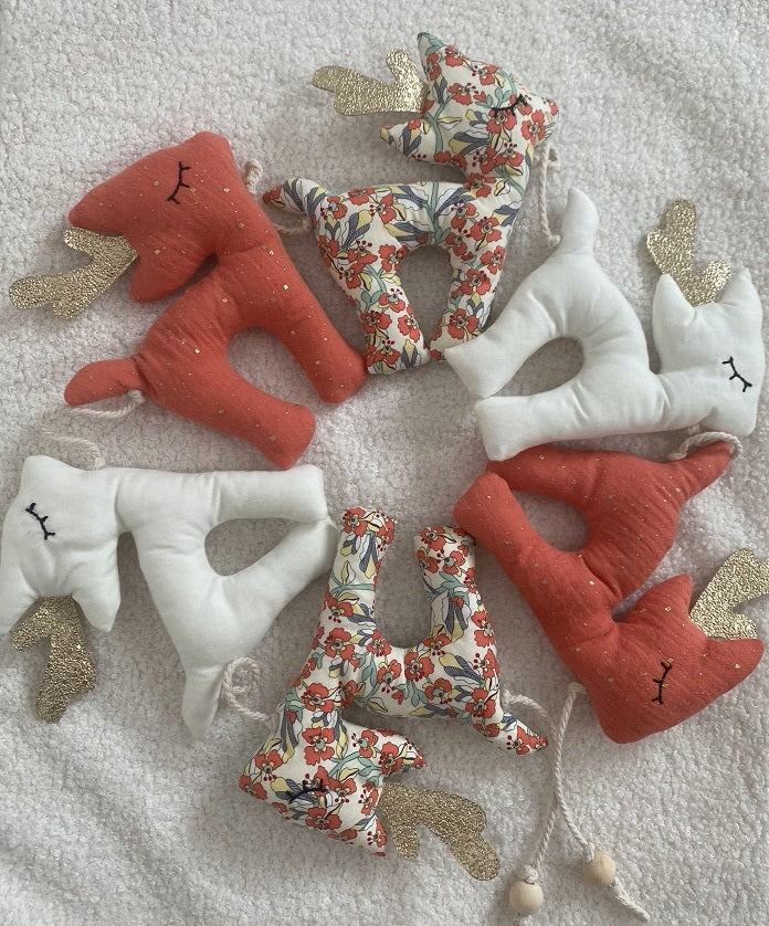 Guirlandes faons et gigoteuse hiver - Collection Cerisier (Réservé)