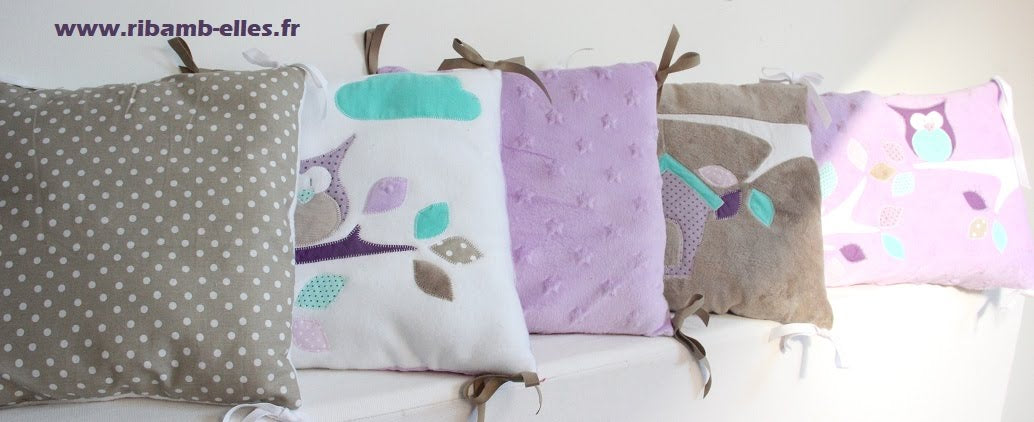 Tour de lit bébé modulable – 6 coussins à nouer – Motif chouette pastel – Fait main vue ensemble2