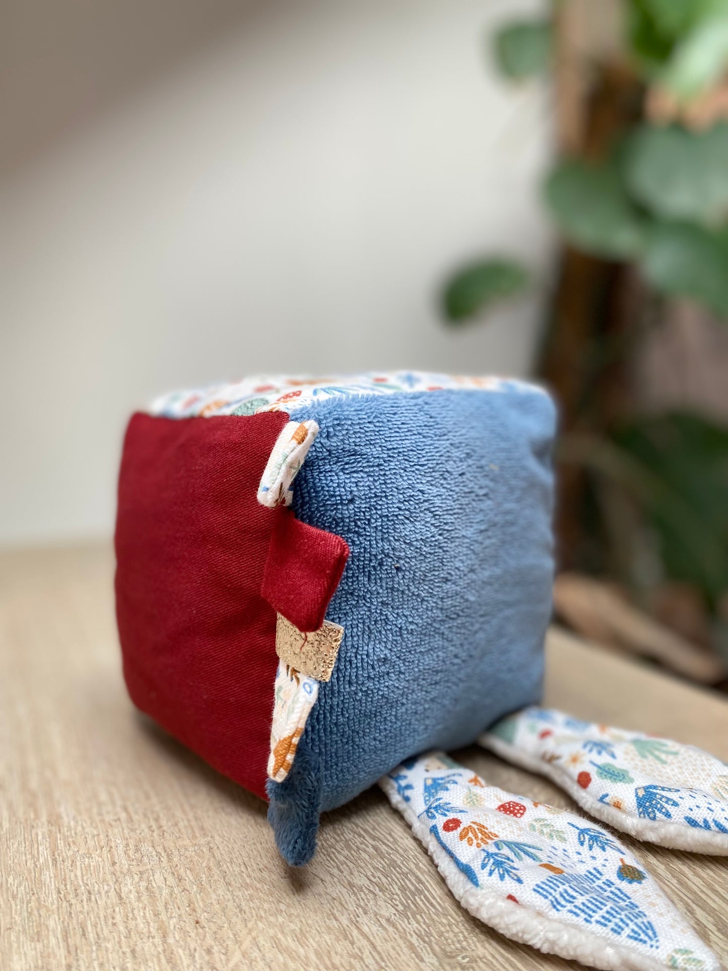 Cube éveil - Collection Hibou - Bleu/Rouge/Blanc