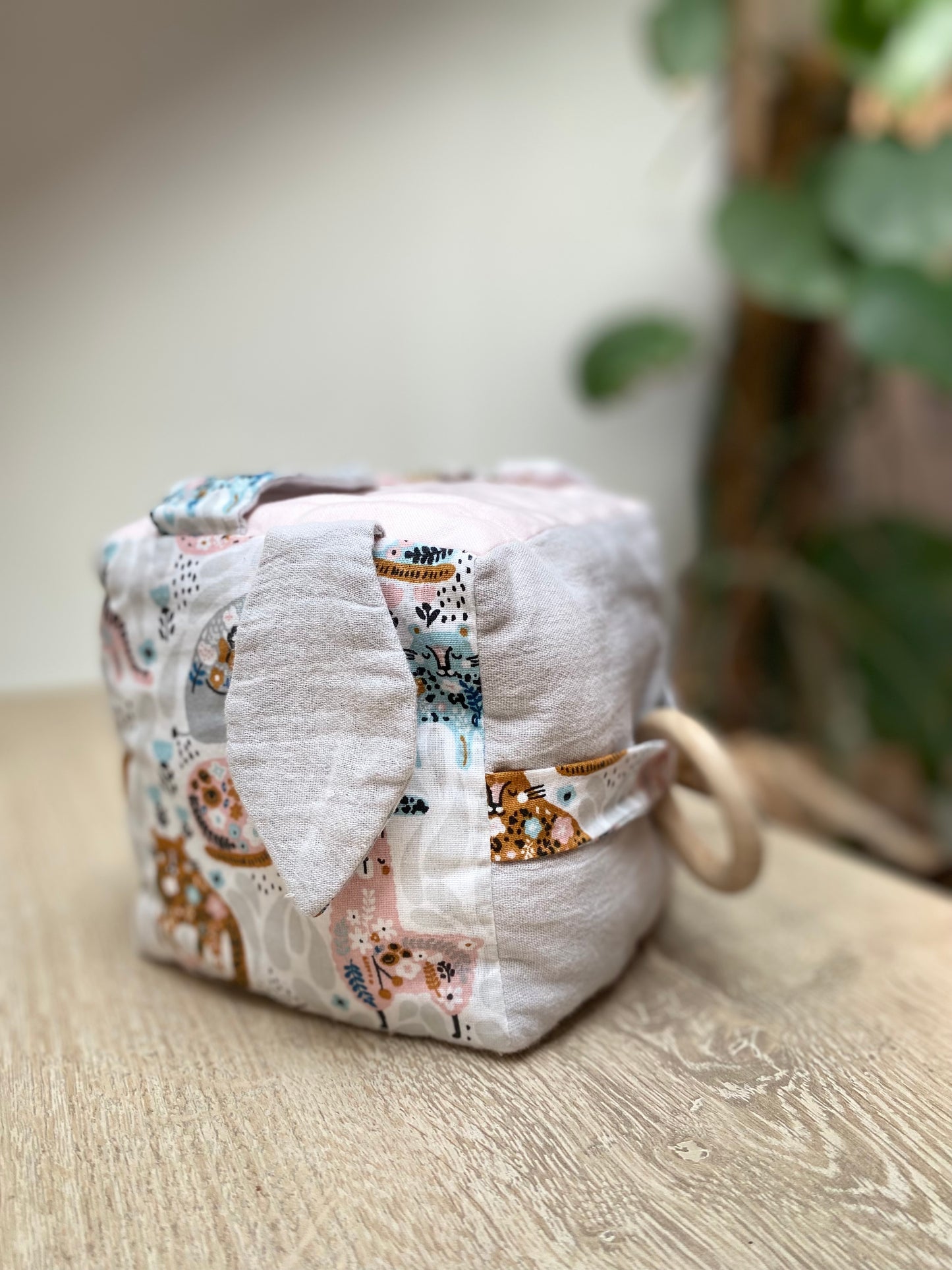 Cube éveil - Collection Eléphant - Rose clair/Gris