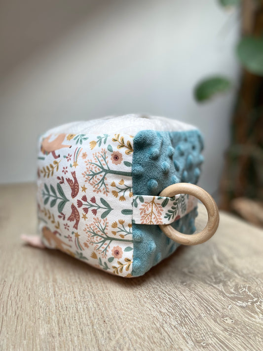 Cube éveil - Collection Licorne - Saumon / Vert