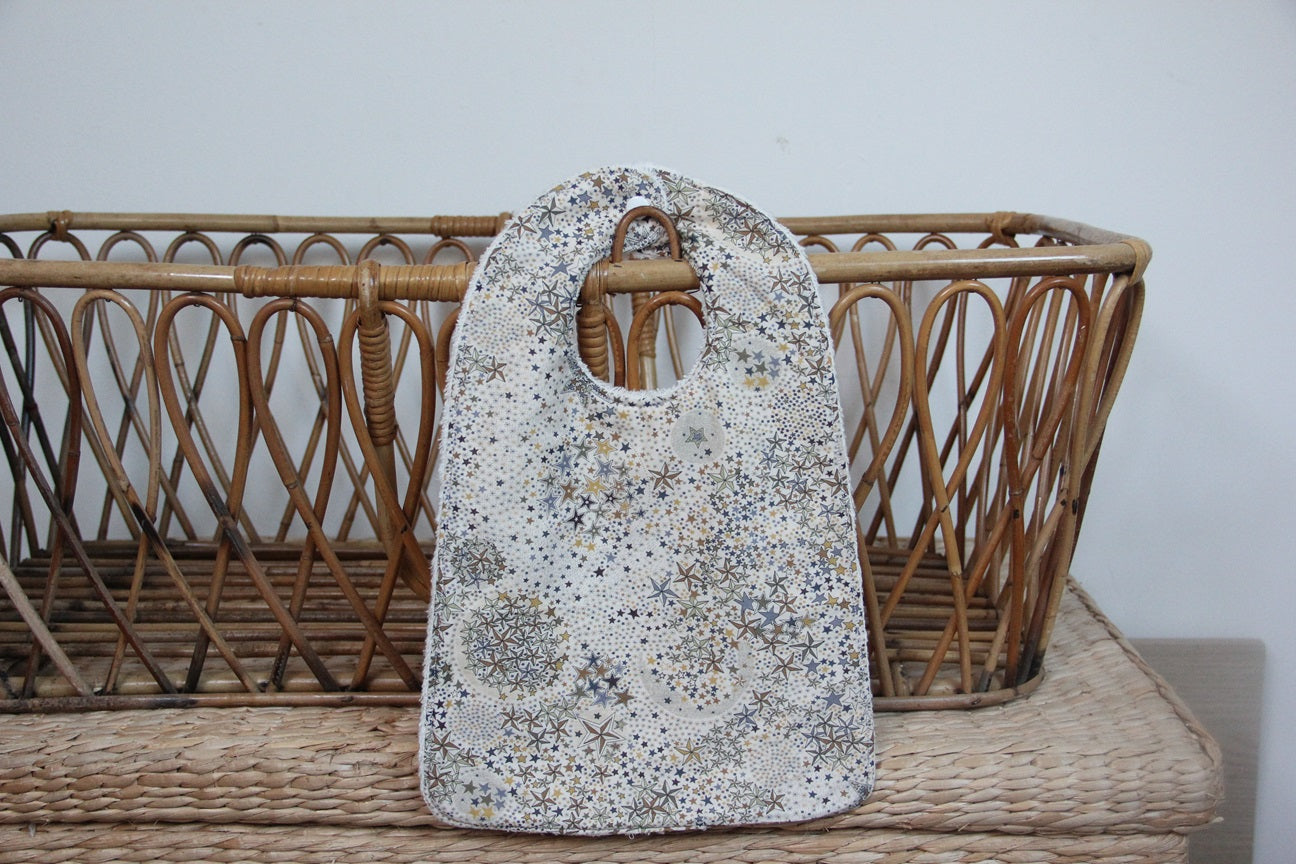 Bavoir - Collection Coquillage - Crème/Liberty marron - Fabrication artisanale vue arrière