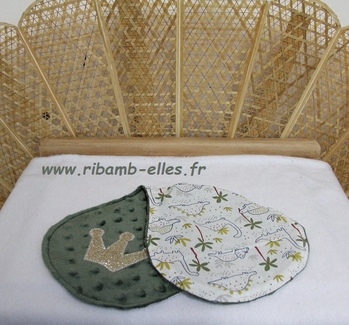 Bavoir d'épaule - Collection Princes&Princesses - Kaki - Fabrication artisanale vue pliée