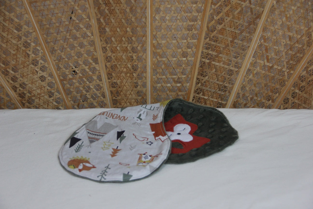 Bavoir d'épaule - Collection Renard - Kaki/Rouille - Fabrication artisanale vue pliée