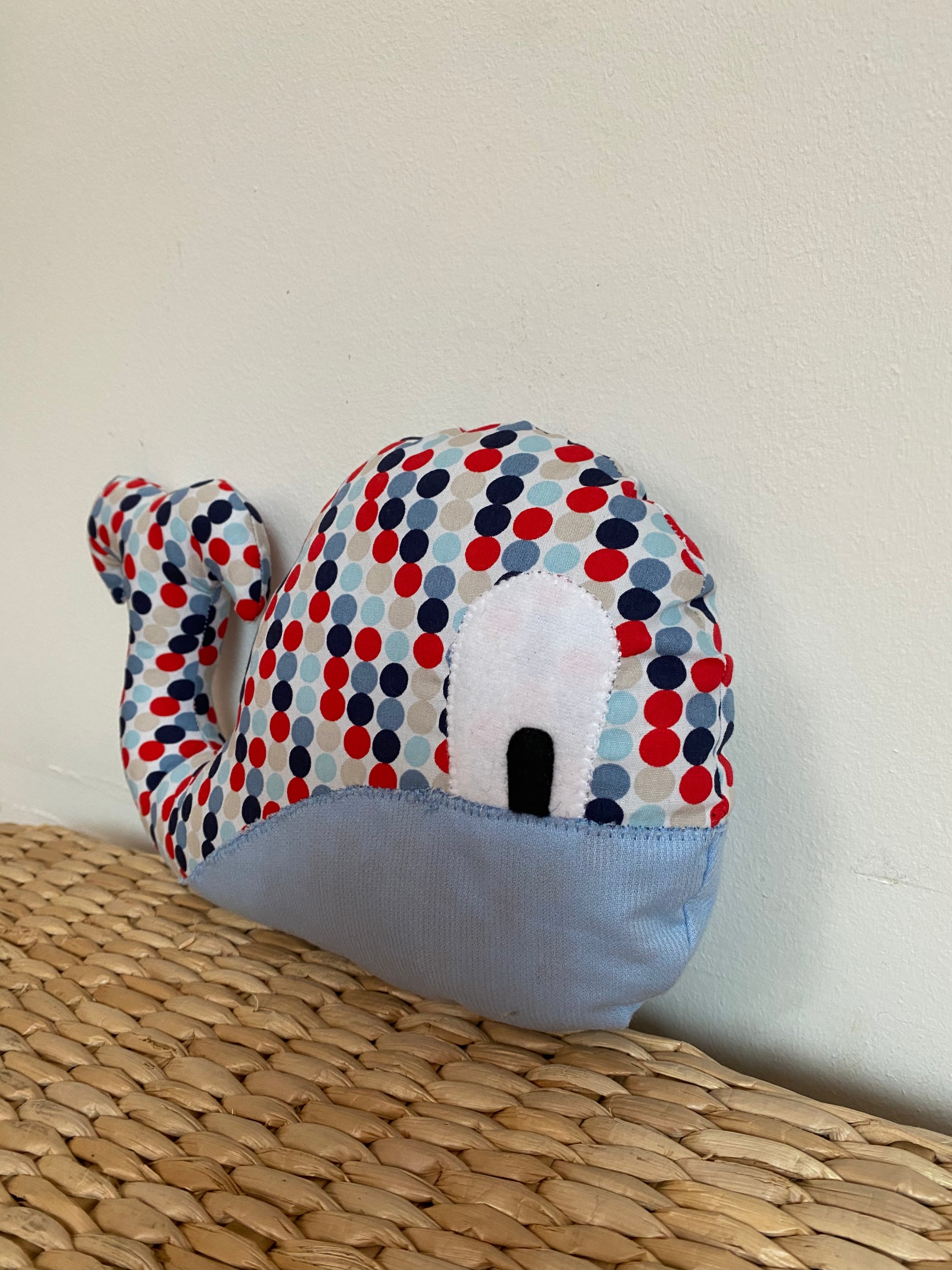 Doudou Baleine - Pois multicolores/Bleu - Fabrication artisanale