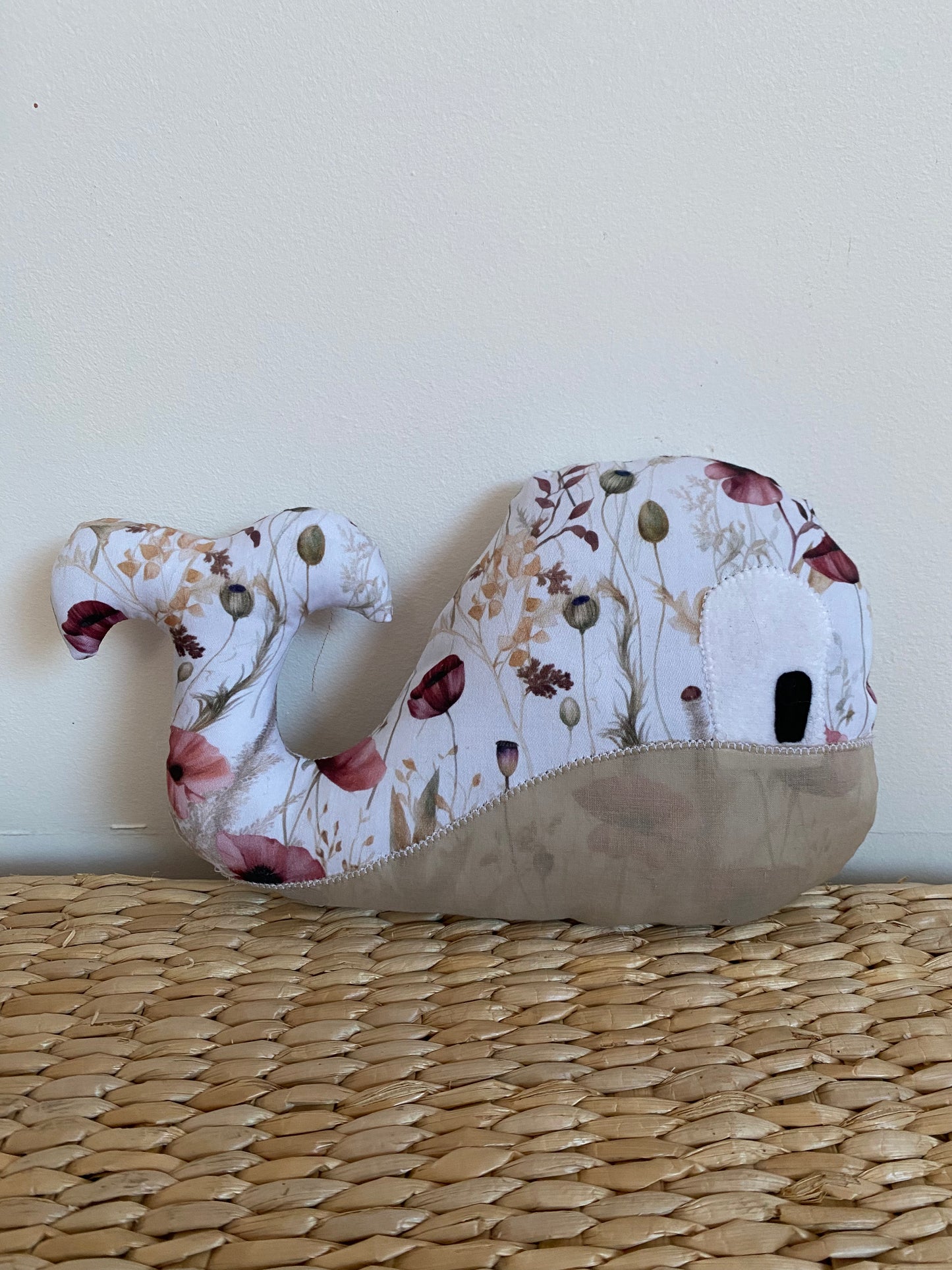 Doudou Baleine - Fleur/Taupe - fabrication artisanale