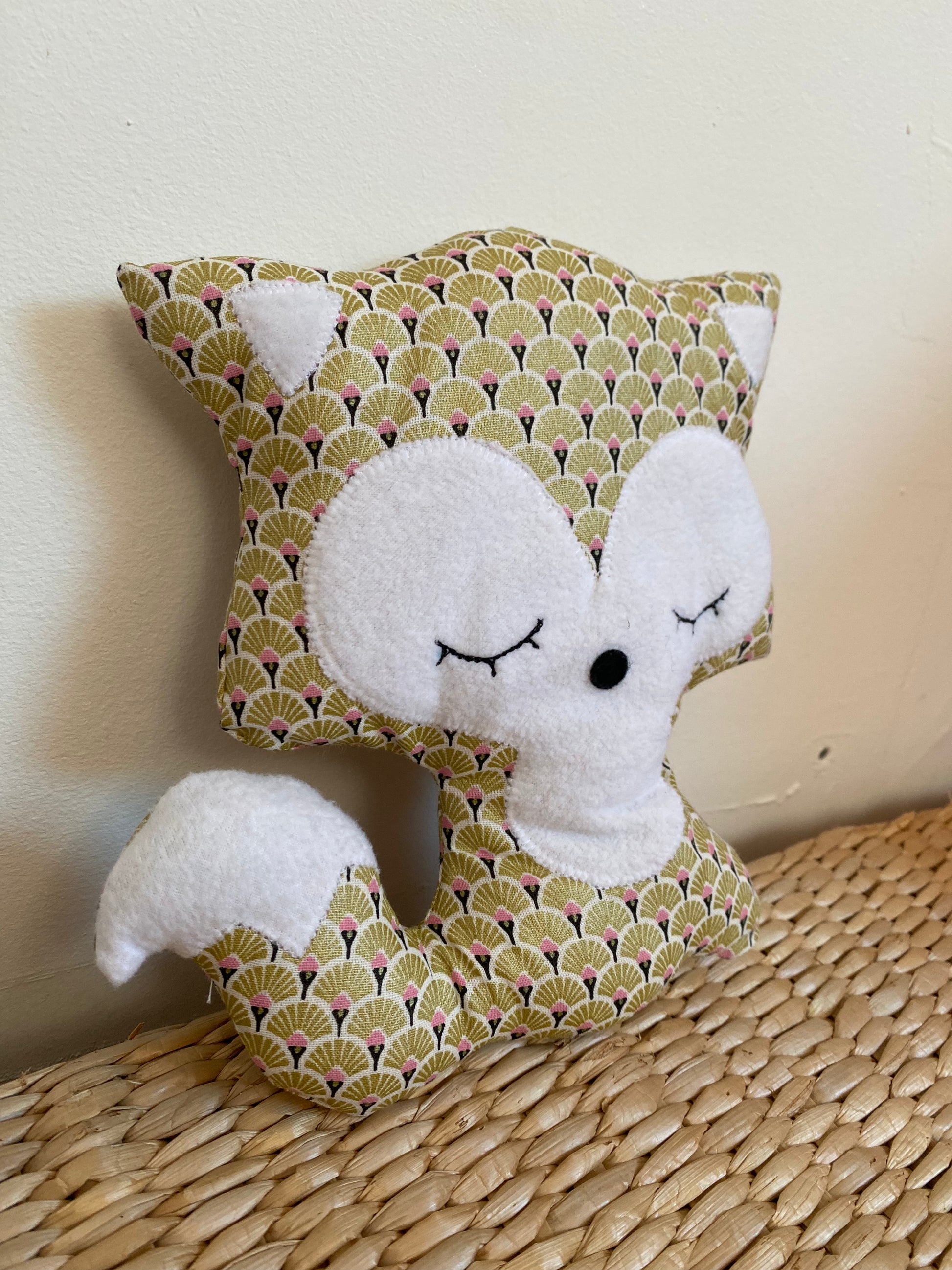 Doudou Renard moyen - Doré éventails - fabrication artisanale - vue côté