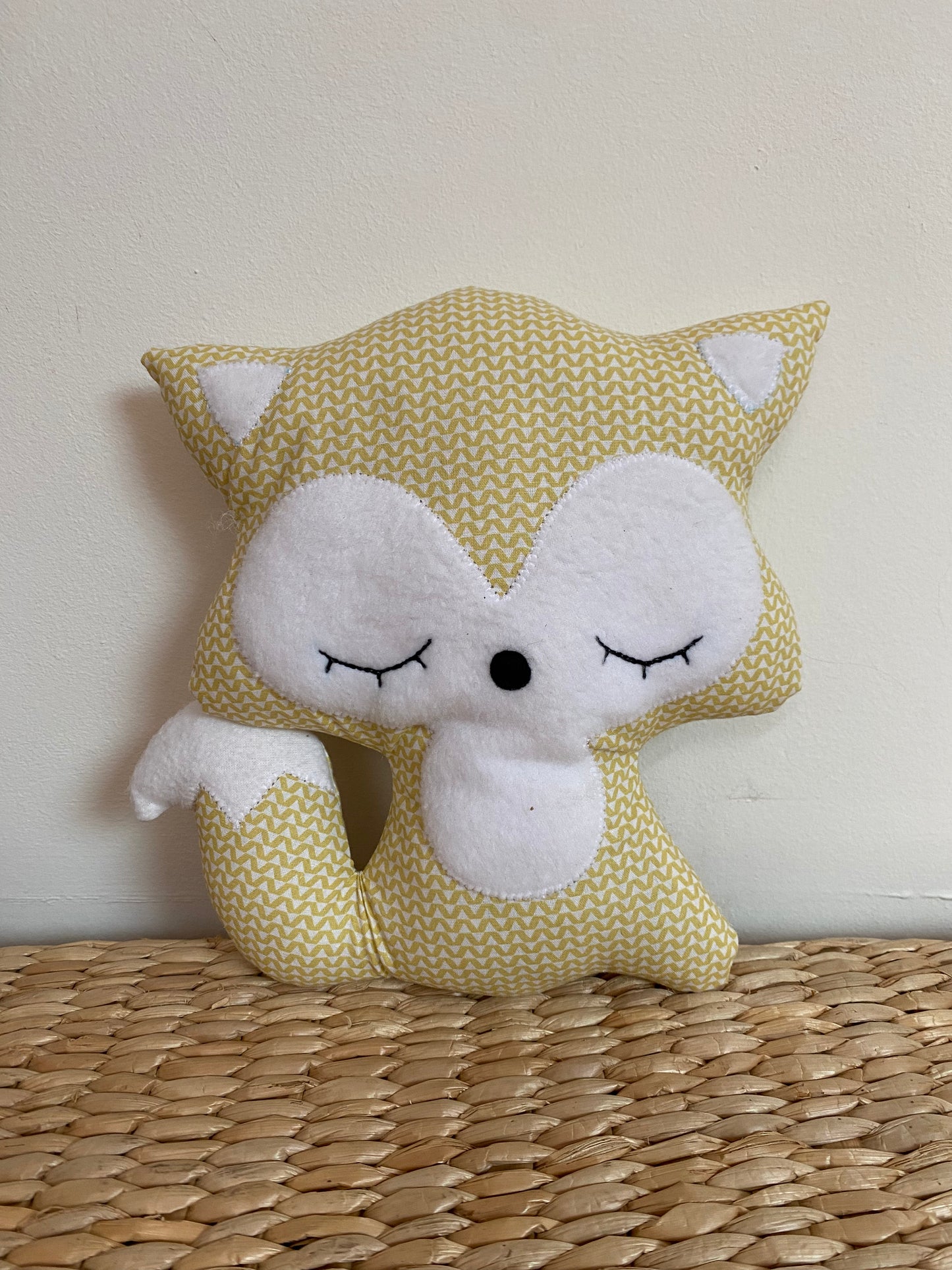 Doudou Renard moyen - Jaune géométriques - fabrication artisanale