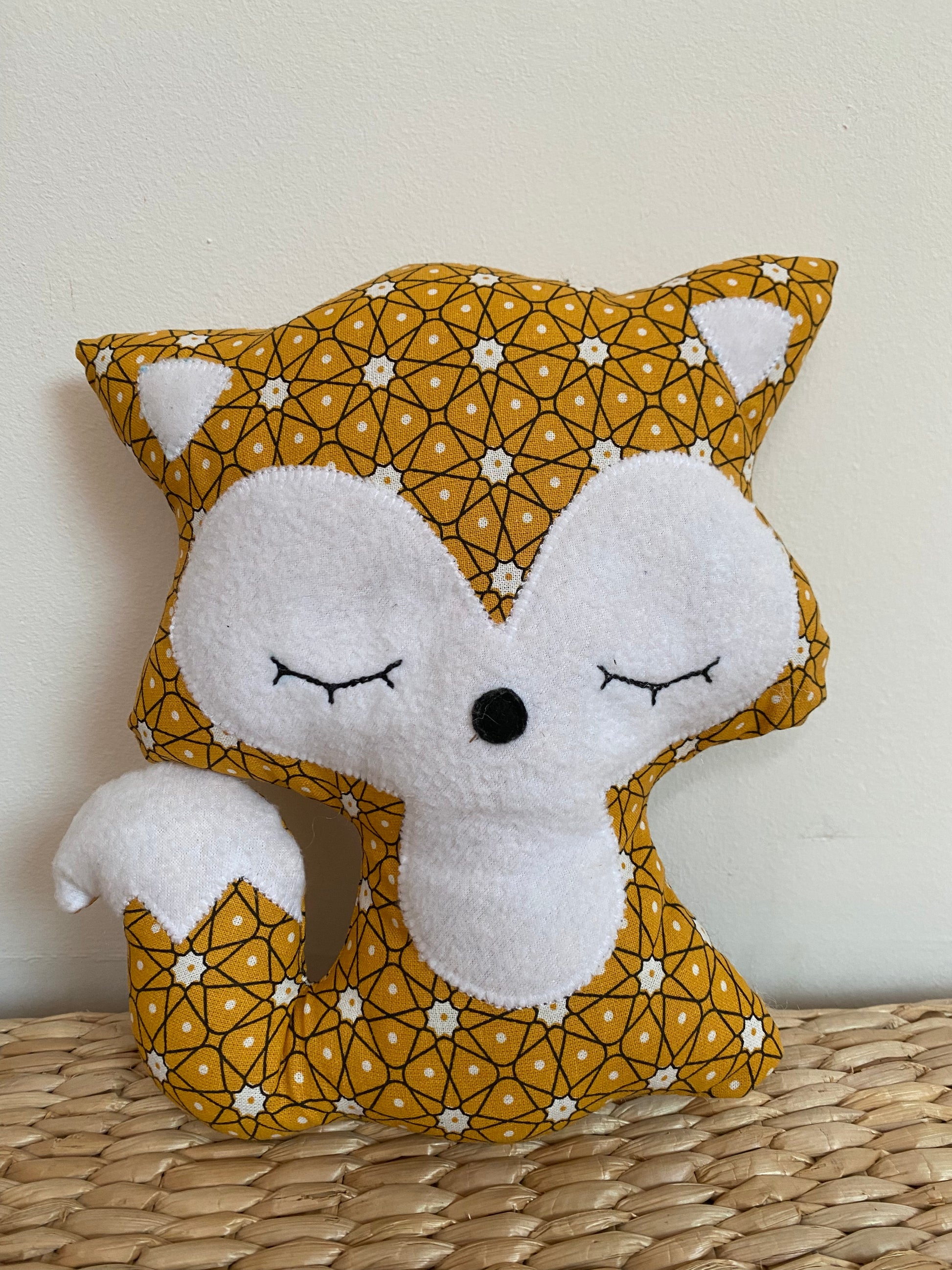 Doudou Renard moyen - Moutarde géomètrique - Fabrication artisanale