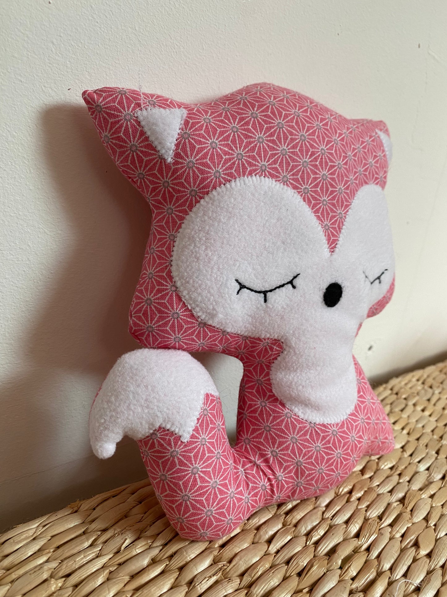 Doudou Renard moyen - Rose géométrique - fabrication artisanale