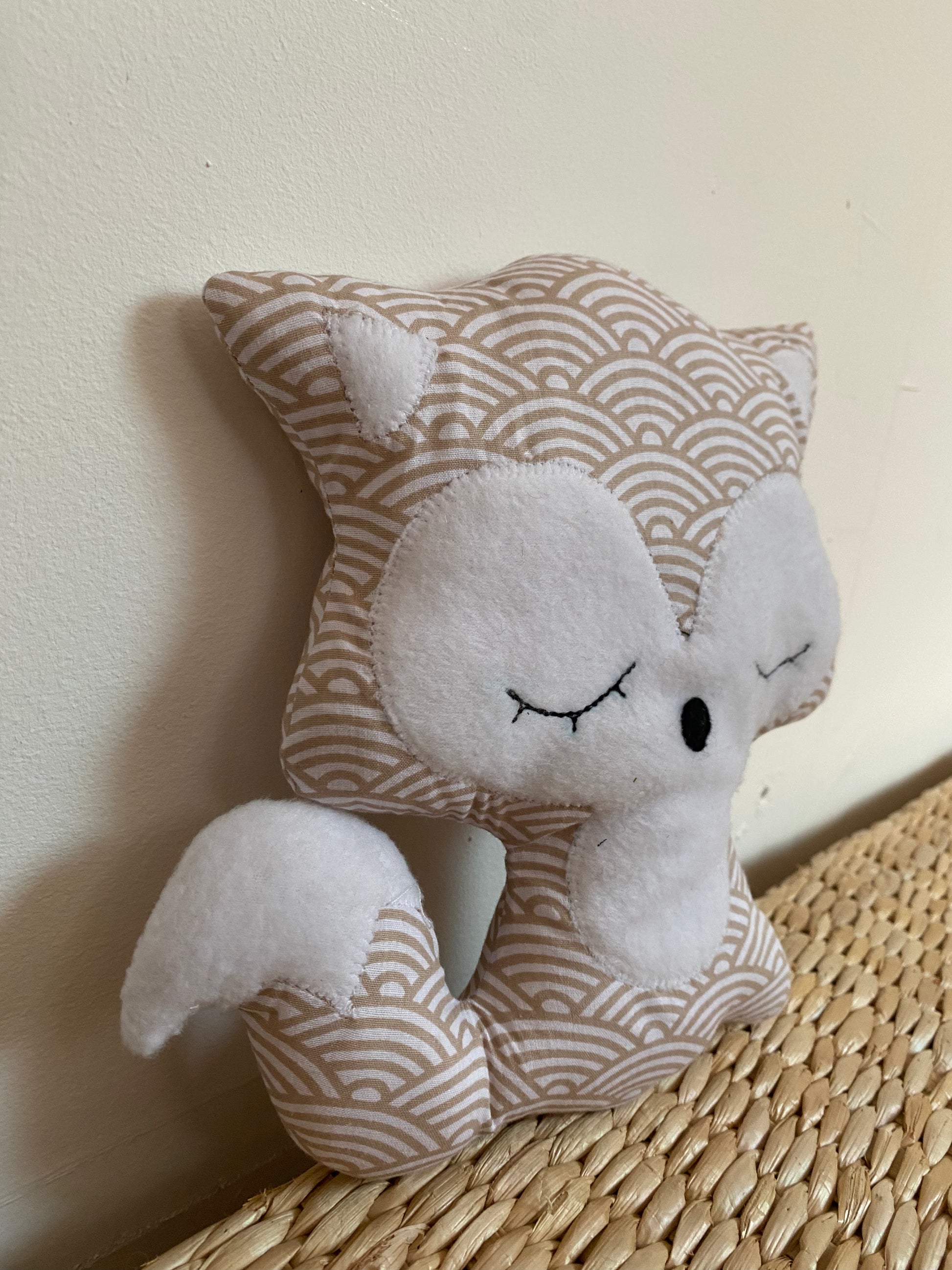 Doudou Renard moyen - Beige arc en ciel - Fabrication artisanale vue côté