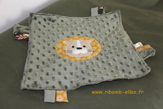 Doudou étiquettes - Collection Jungle - Kaki - Fabrication  artisanale