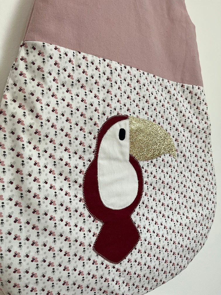 Gigoteuse 0-6M Mi saison - fait main – motif toucan - Rose/grenat | vue profil