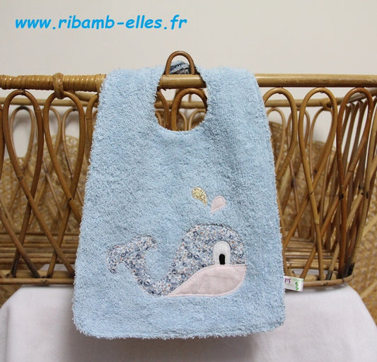 Bavoir - Collection Baleine - Bleu ciel/Rose