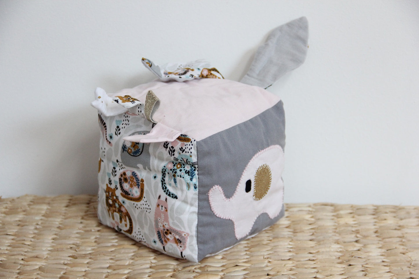 Awakening Cube - Elephant Collection - Light Pink/Grey