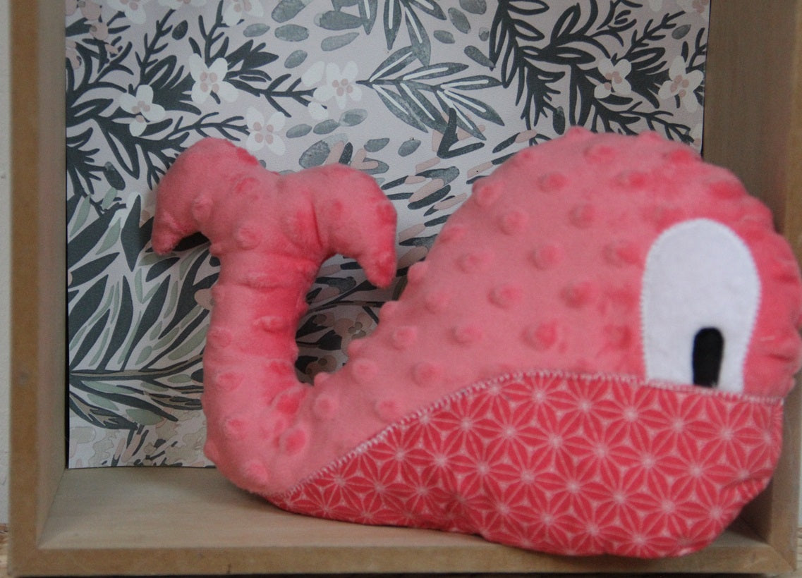 Doudou Baleine - Rose Fuschia / Origami