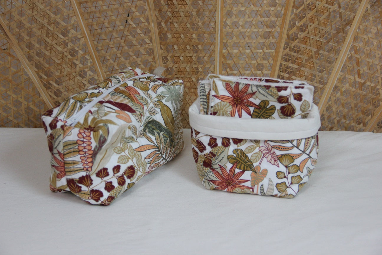 Toiletry Kit - White/Gold Jungle