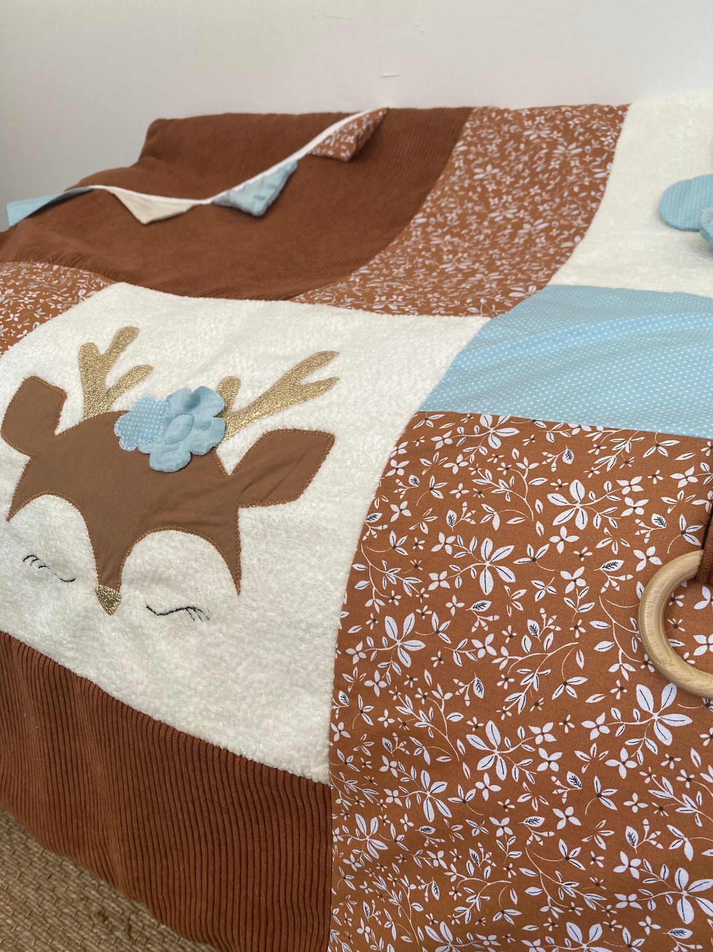 Tapis d'éveil 1 - Collection Fleurs d'Automnes - Fabrication artisanale vue détails