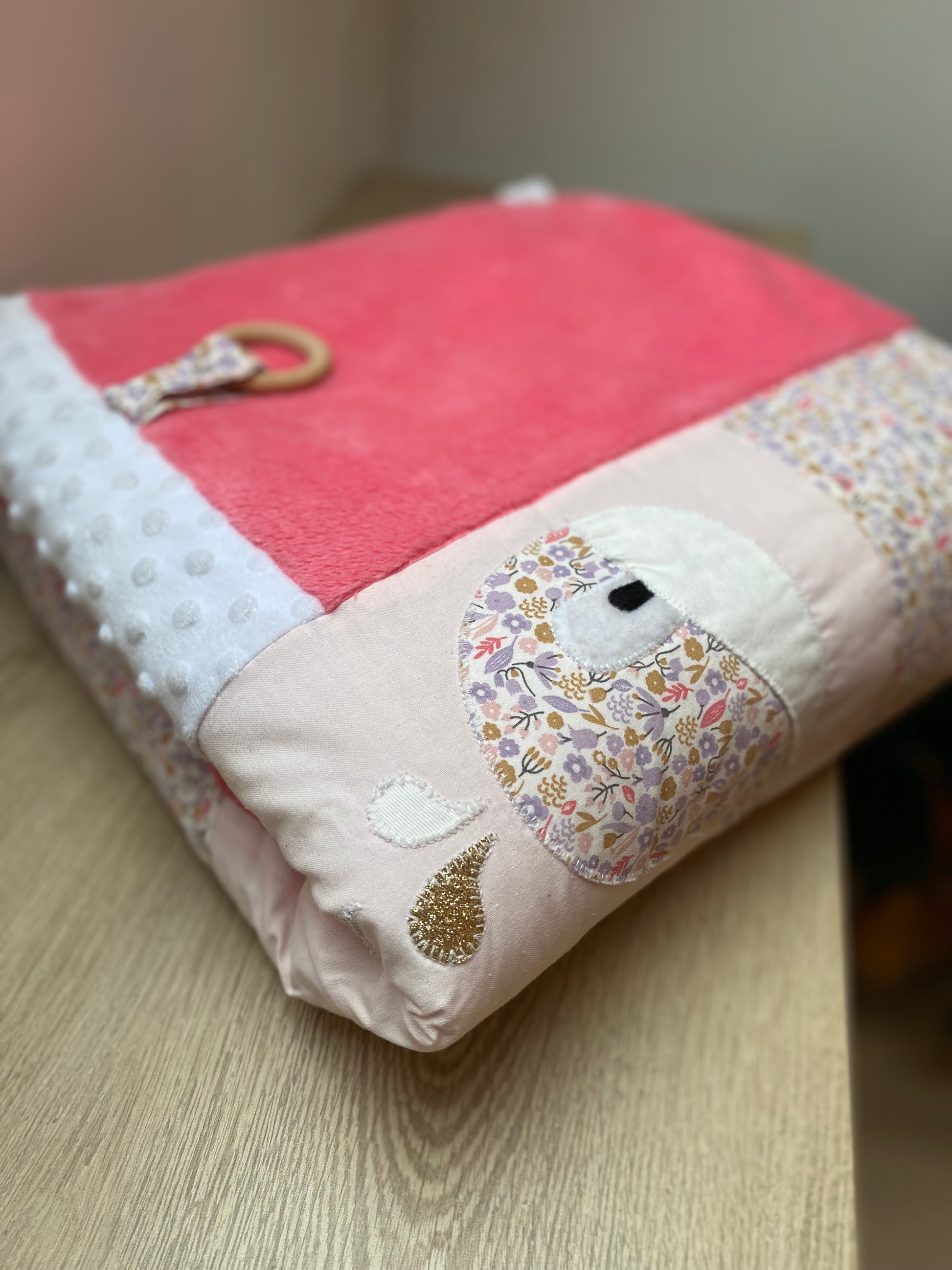 Tapis d'éveil - Collection Baleine - Rose bonbon/Parme/Blanc - Fabrication artisanale