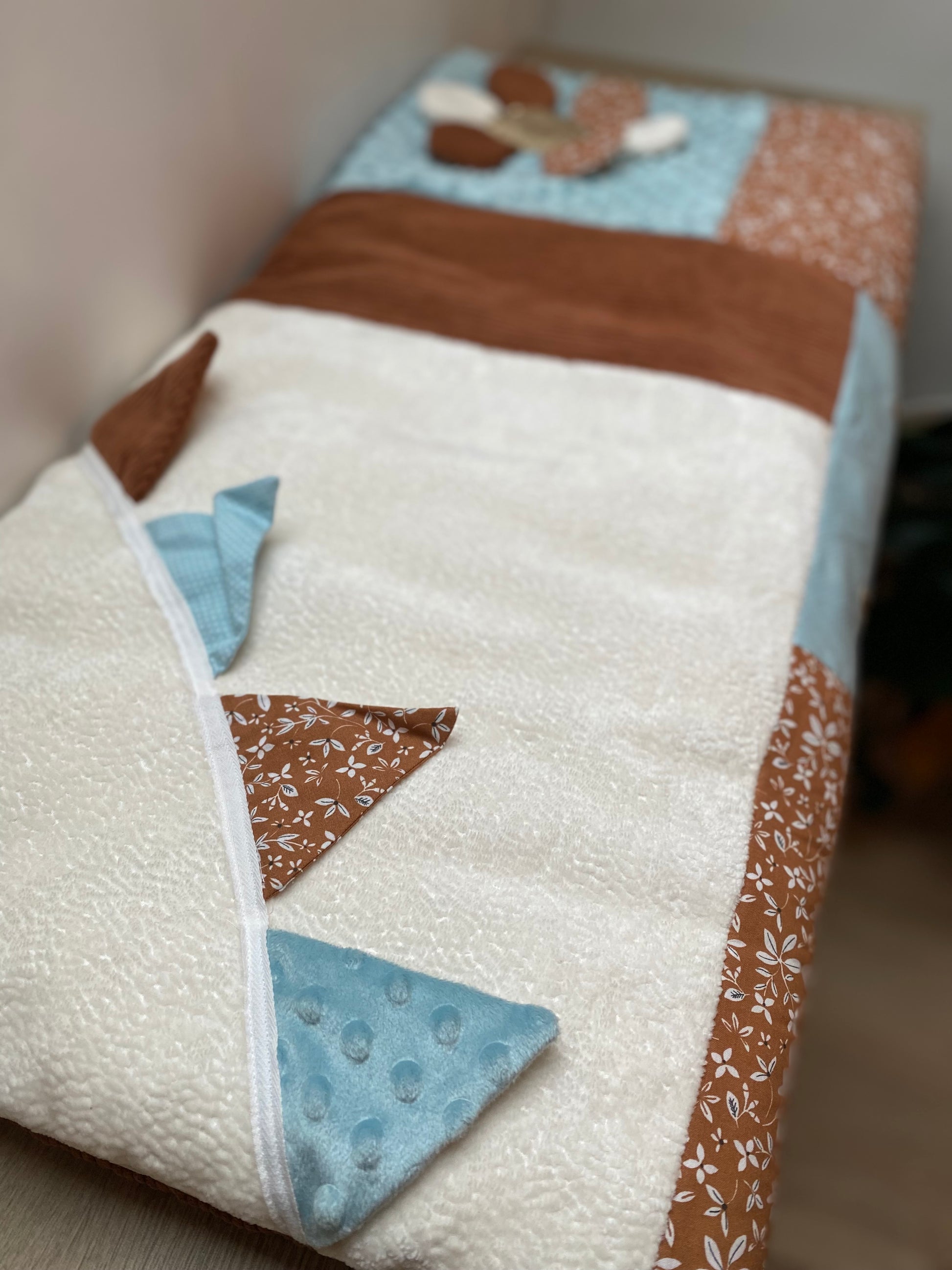 Tapis d'éveil 2 - Collection Fleurs d'Automnes - Fabrication artisanale vue haut
