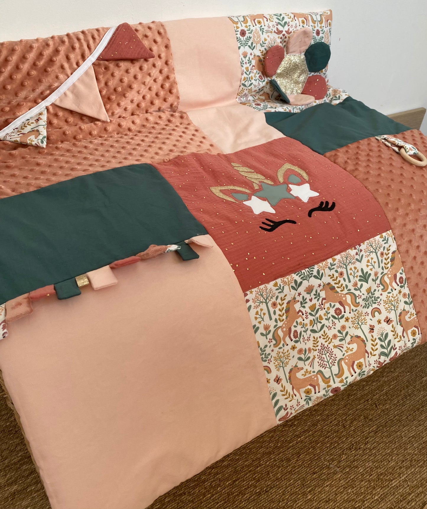 Tapis d'éveil et couverture - Collection Licorne - Saumon/Vert - Fabrication artisanale