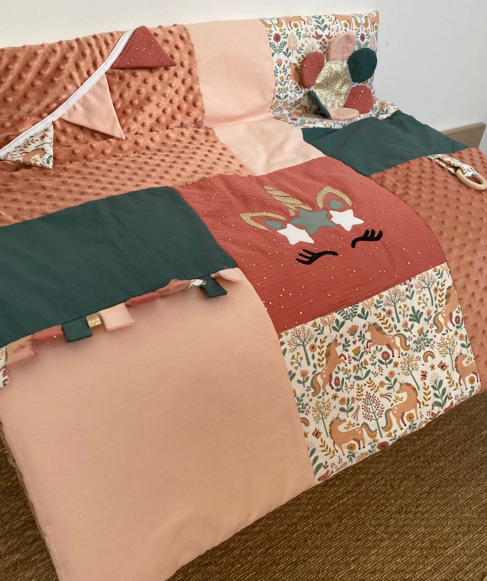 Tapis d'éveil et couverture - Collection Licorne - Saumon/Vert - Fabrication artisanale