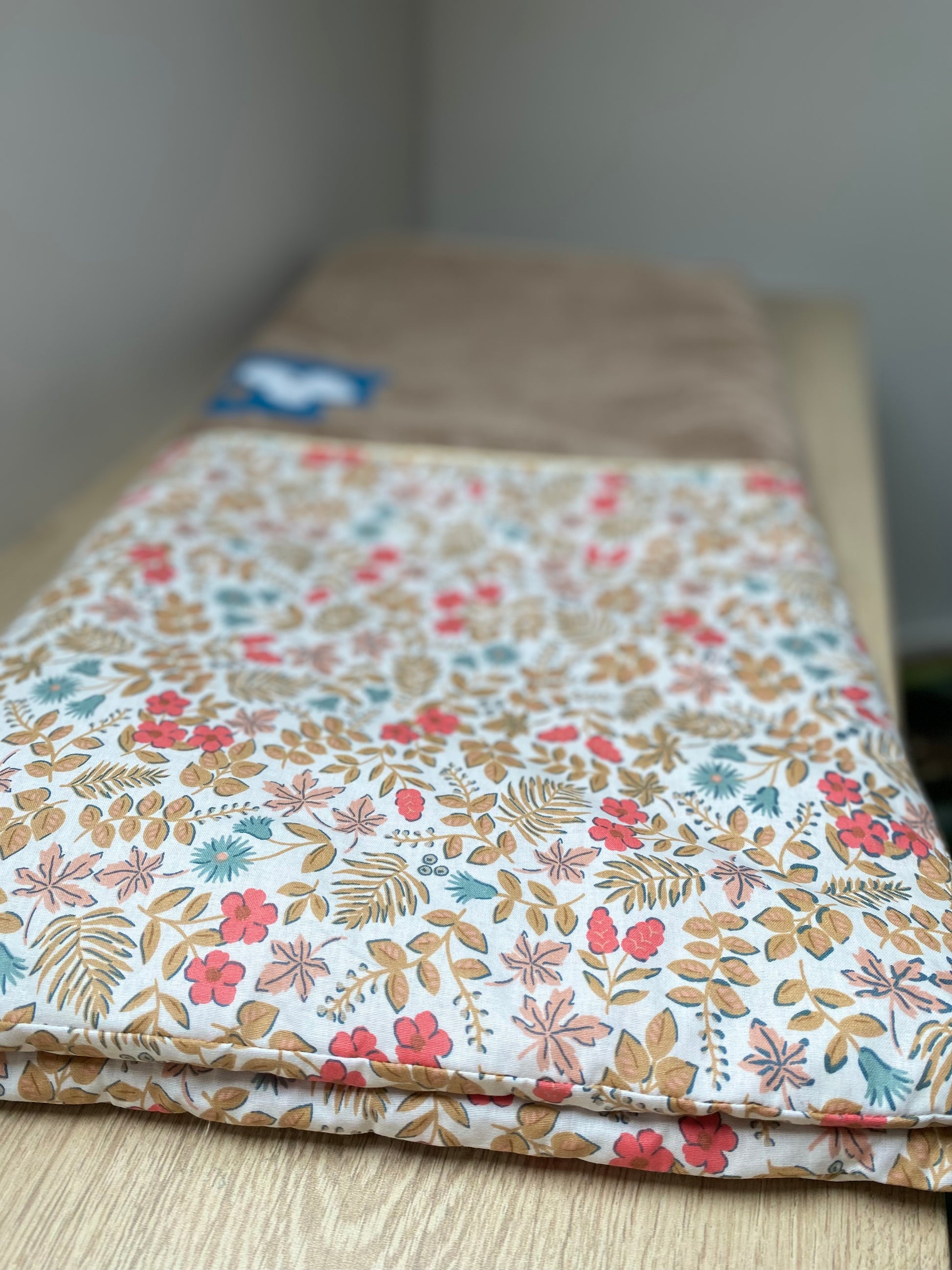 couverture bébé fait main renard pour poussette marron et liberty vue 2