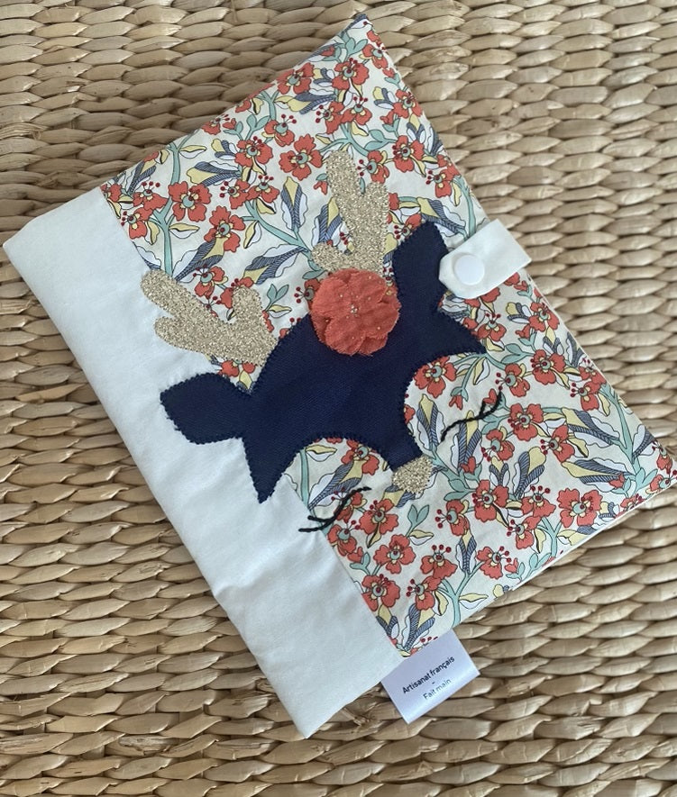 protège carnet de santé bébé fait main thème cerf tons orangé vue2