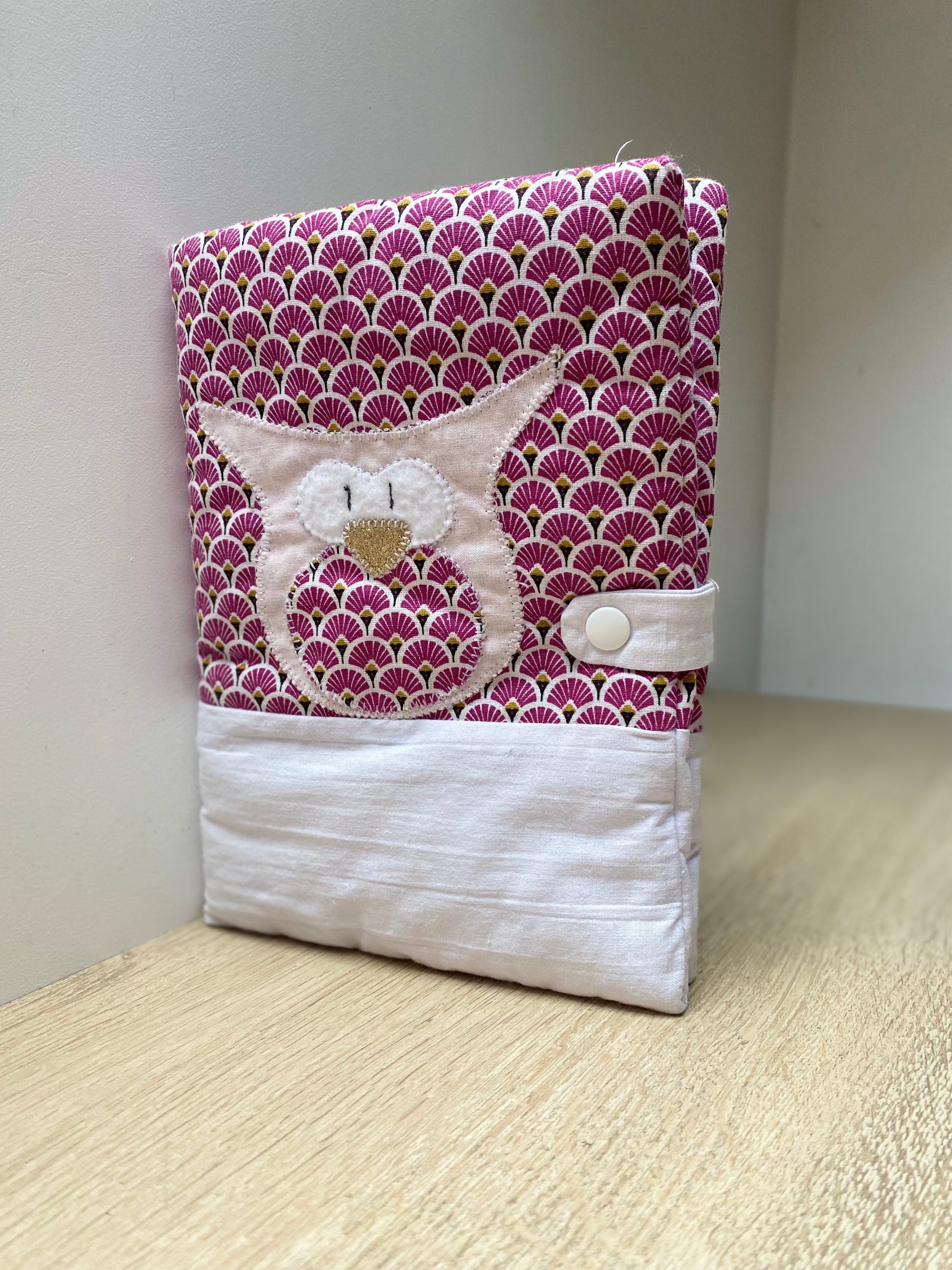 protège carnet de santé bébé fait main thème hibou tons rose et blanc