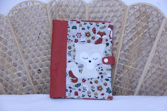 protège carnet de santé bébé fait main thème renard tons rouille crème